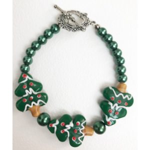 Green Pearls and Christmas Trees Bracelet