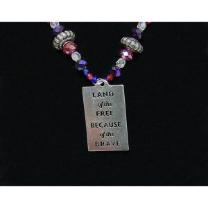 Patriotic American Flag Necklace - Image 3