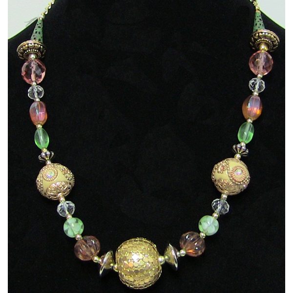 Mixed Peaches and Green Beads Necklace