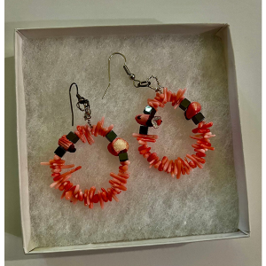 Fossilized Coral Necklace with Earrings - Image 2